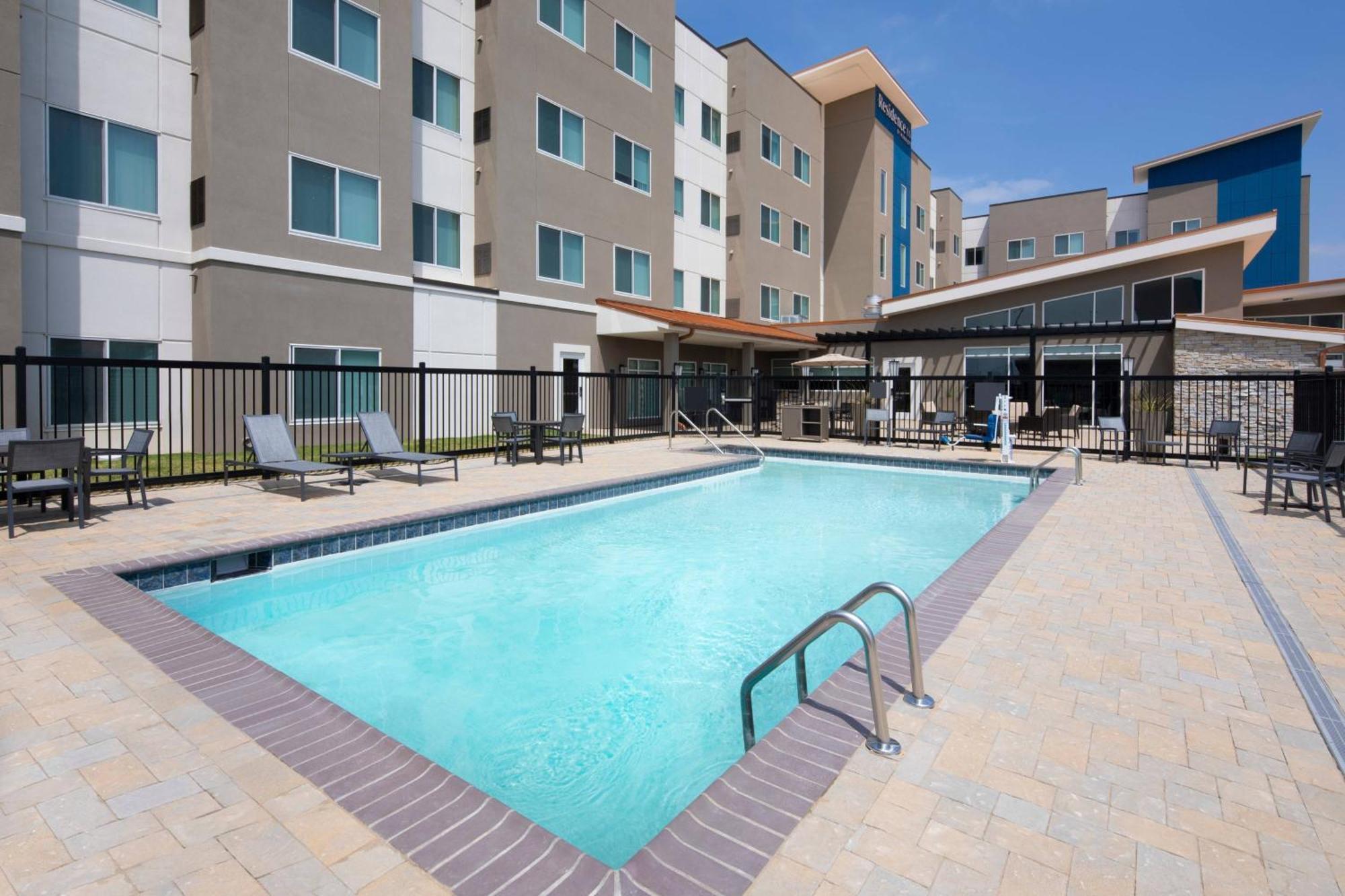 Hotel South 3*